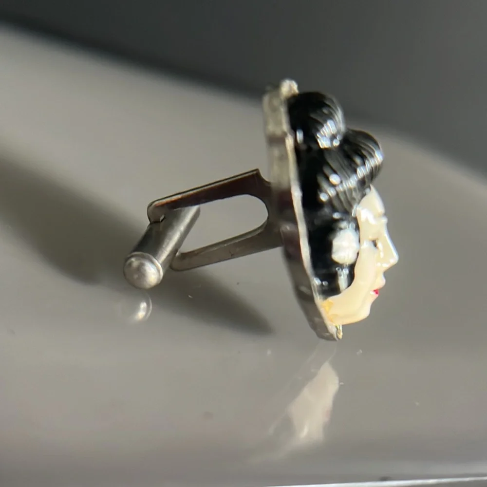Selro Seleni Vintage Asian Face Cuff Links